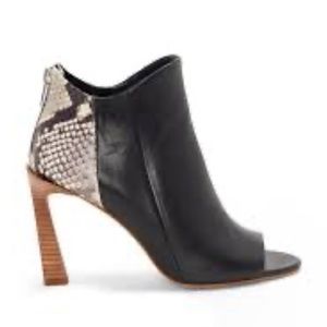 Vince Camuto Aritziana Colorblocked Bootie SIZE 7
